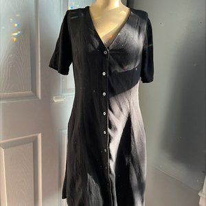 Black V- Neck Old Navy Dress with pockets